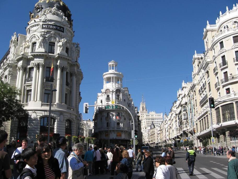Ferienwohnung Flat For Groups 8 People In Gran Via-Cgrac4 Madrid Exterior foto